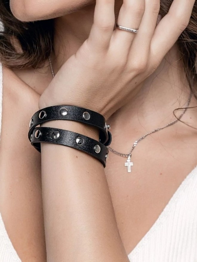 brasletzhenskiyvdvaoborotakozhachernyy