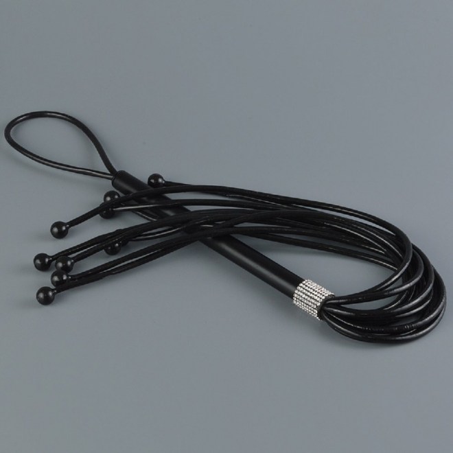 pletlateksnayassharikamichernaya25sm